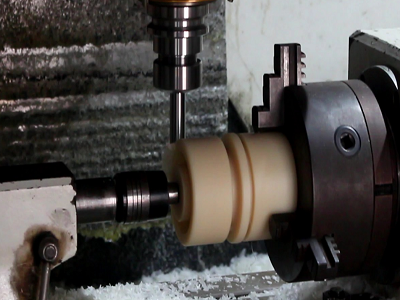 How to process the inner holes of ceramic rods